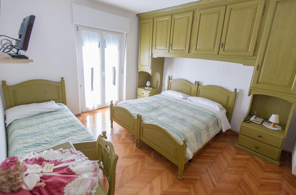 Albergo Italia Molveno Pokoj fotografie